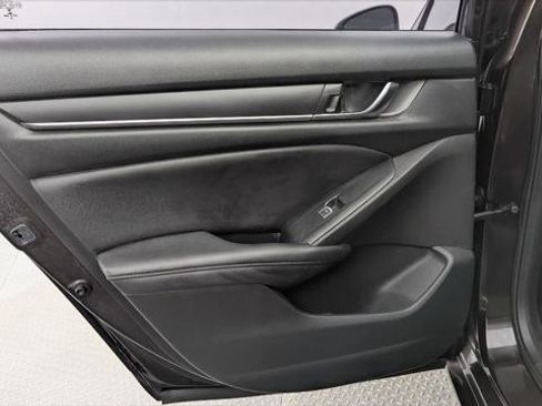 Used 2021 Honda Accord LX image 16