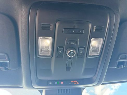 Used 2023 Chevrolet Tahoe LT w/ Luxury Package AWD/4WD image 28