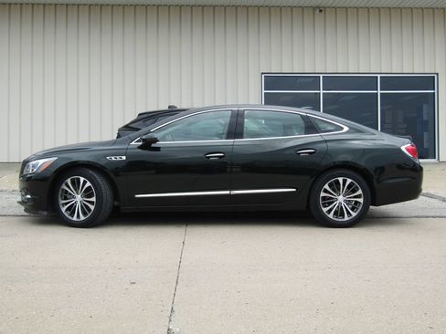 Used 2017 Buick LaCrosse Preferred FWD image 11