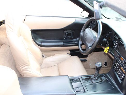 Used 1996 Chevrolet Corvette Convertible RWD image 11