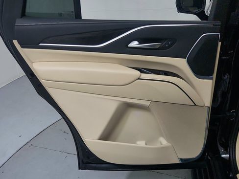 Used 2023 Cadillac Escalade Premium Luxury w/ Performance Package AWD/4WD image 23