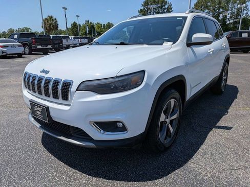 Used 2019 Jeep Cherokee Limited AWD/4WD image 8