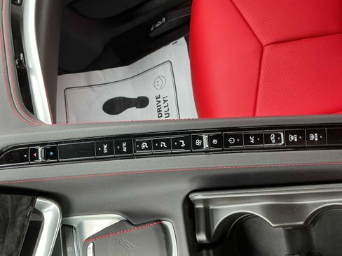 Used 2024 Chevrolet Corvette Stingray Coupe w/ 1LT RWD image 13