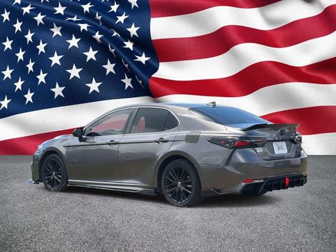Used 2021 Toyota Camry SE FWD image 6