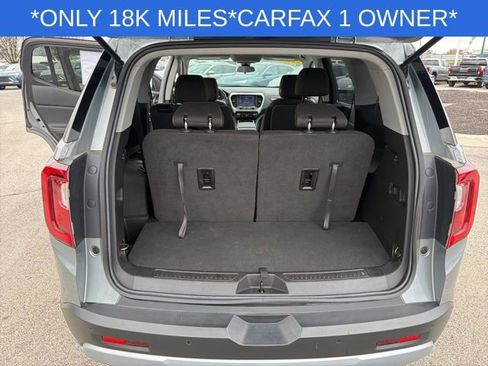 Used 2023 GMC Acadia SLE image 28