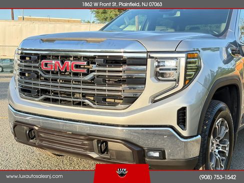 Used 2026 GMC Sierra 1500 SLT AWD/4WD image 16