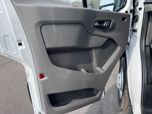 New 2026 Ford Transit 250 148 Medium Roof Extended AWD image 18