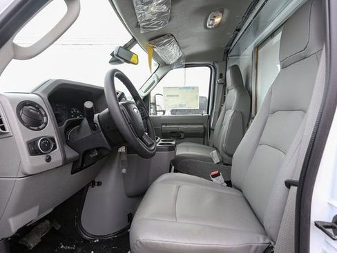 New 2026 Ford E-450 and Econoline 450 Super Duty w/ Power Equipment Group image 27