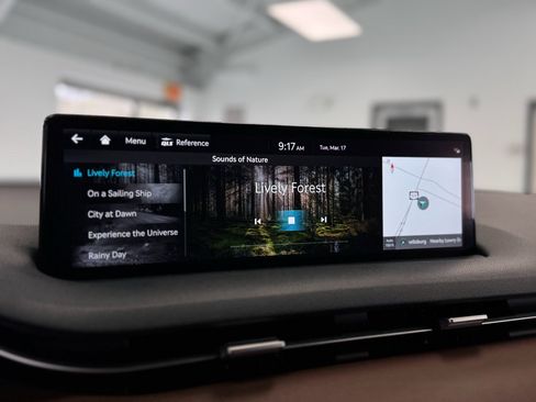 Used 2022 Genesis GV70 2.5T w/ Advanced Package image 34