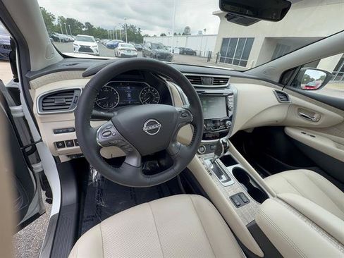 Used 2024 Nissan Murano SL AWD/4WD image 10