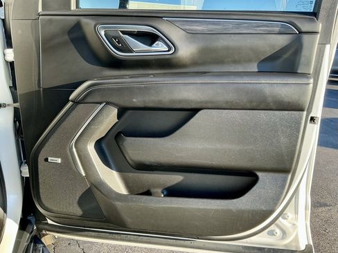 Used 2021 GMC Yukon XL SLT w/ SLT Luxury Plus Package image 23