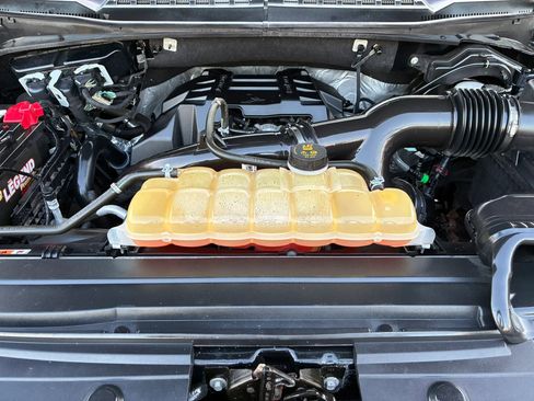 Used 2018 Ford F150 XLT w/ XTR Package image 27