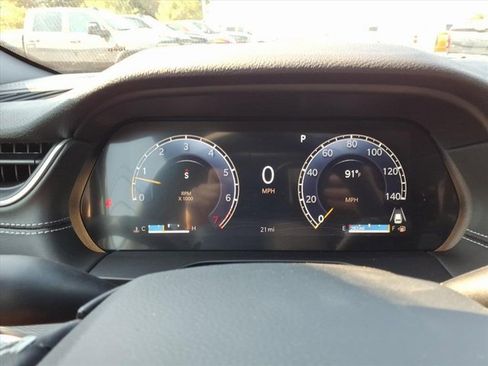 New 2025 Jeep Grand Cherokee L Altitude image 13