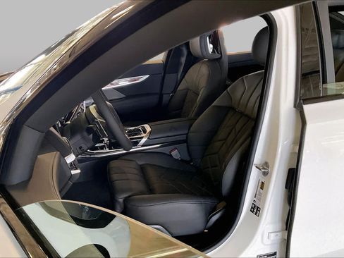 New 2026 BMW 740i xDrive w/ Executive Package AWD/4WD image 9