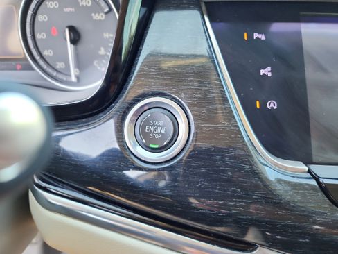 Used 2020 Cadillac XT6 Premium Luxury image 26