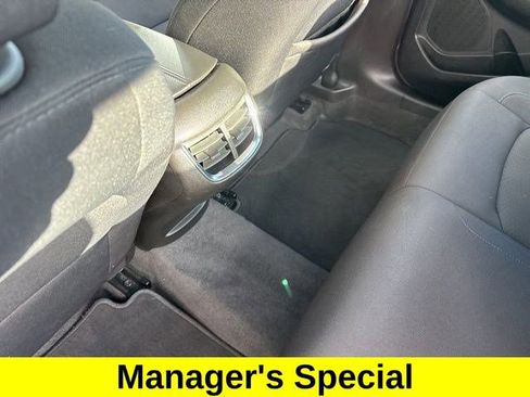 Used 2024 Chevrolet Malibu LT image 32