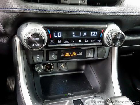 Used 2023 Toyota RAV4 XSE image 17