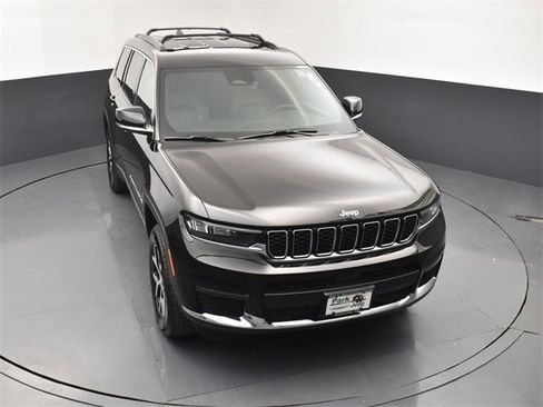 Used 2025 Jeep Grand Cherokee L Limited w/ Trailer Tow Package image 13