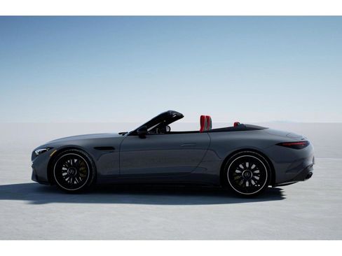 New 2026 Mercedes-Benz SL 63 AMG 4MATIC image 35