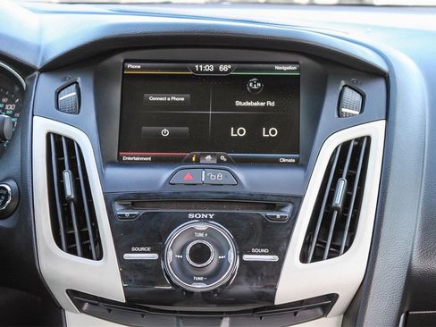 Used 2012 Ford Focus Titanium image 18