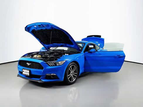 Used 2017 Ford Mustang Coupe image 19