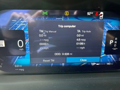 Used 2025 Volvo XC60 B5 Plus AWD/4WD image 23