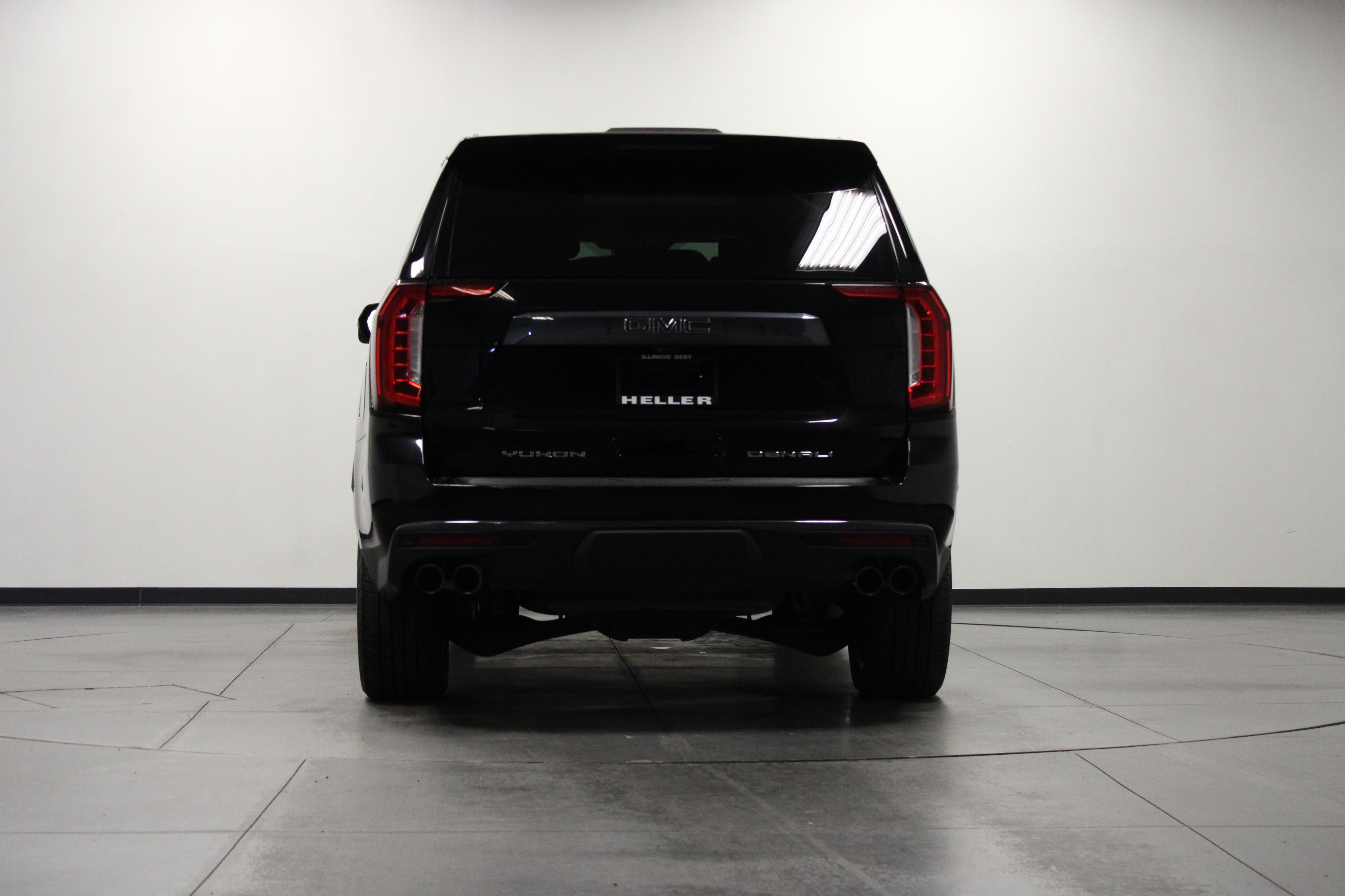 Used 2023 GMC Yukon Denali Ultimate AWD/4WD image 5