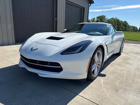 Used 2019 Chevrolet Corvette Stingray Coupe w/ 1LT RWD image 82