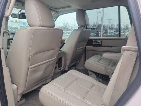 Used 2013 Lincoln Navigator 4WD w/ HD Trailer Tow Pkg image 15