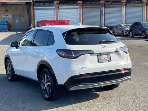 Used 2024 Honda HR-V EX-L image 7
