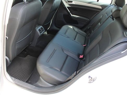 Used 2016 Volkswagen Golf SE FWD image 31