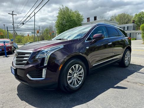 Used 2017 Cadillac XT5 Luxury w/ Driver Awareness Package AWD/4WD image 3