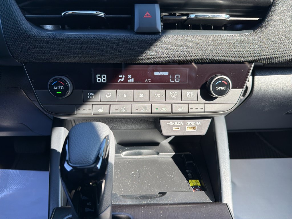 New 2026 Subaru Outback Limited AWD/4WD image 28