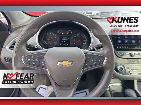 Used 2024 Chevrolet Malibu LT FWD image 24