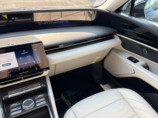New 2026 Lincoln Nautilus Premier AWD/4WD image 13