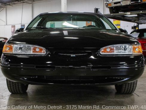 Used 1996 Ford Thunderbird LX RWD image 12