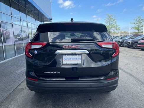 Certified 2023 GMC Terrain SLE FWD image 30