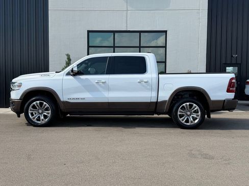 Used 2022 RAM 1500 Limited AWD/4WD image 2