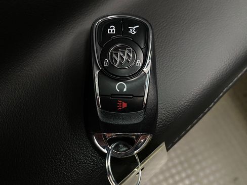 Used 2019 Buick Enclave Avenir w/ Avenir Technology Package image 38