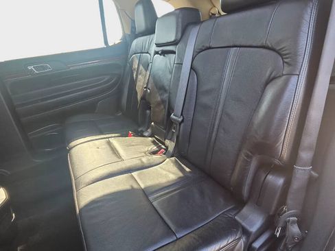 Used 2016 Lincoln MKT AWD image 13