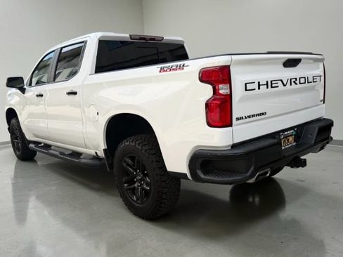 Used 2020 Chevrolet Silverado 1500 LT Trail Boss AWD/4WD image 4