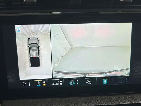 Used 2023 GMC Sierra 1500 AT4 w/ Technology Package image 13