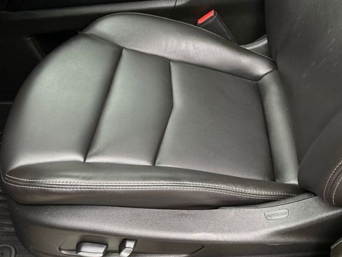 Used 2024 Cadillac XT5 Luxury w/ LPO, Floor Liner Package FWD image 24