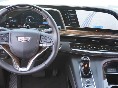 Used 2024 Cadillac Escalade Sport Platinum w/ LPO, ONYX Package RWD image 31