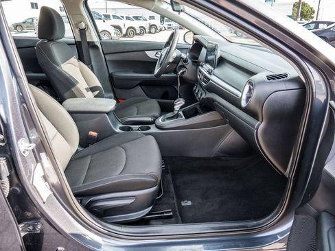 Used 2024 Kia Forte LXS FWD image 11