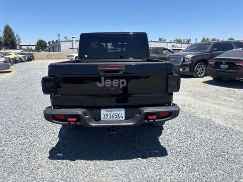 Used 2020 Jeep Gladiator Rubicon AWD/4WD image 6
