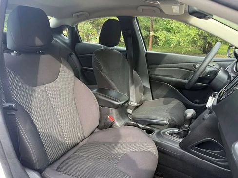 Used 2015 Dodge Dart SXT FWD image 32