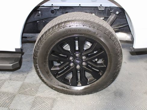 Used 2025 Ford F150 Lariat w/ Equipment Group 502A High image 23