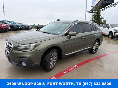 Used 2018 Subaru Outback 3.6R Touring AWD/4WD image 1