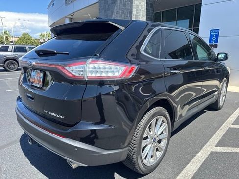 Used 2017 Ford Edge Titanium w/ Equipment Group 302A FWD image 3